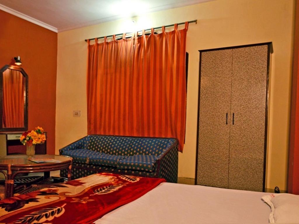 Hotel Sahara International Deluxe Nové Dillí Exteriér fotografie